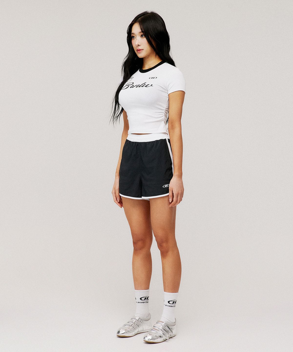 본투윈(BORN TO WIN) W SYMBOL B NYLON DOLPHIN SHORTS [BLACK]