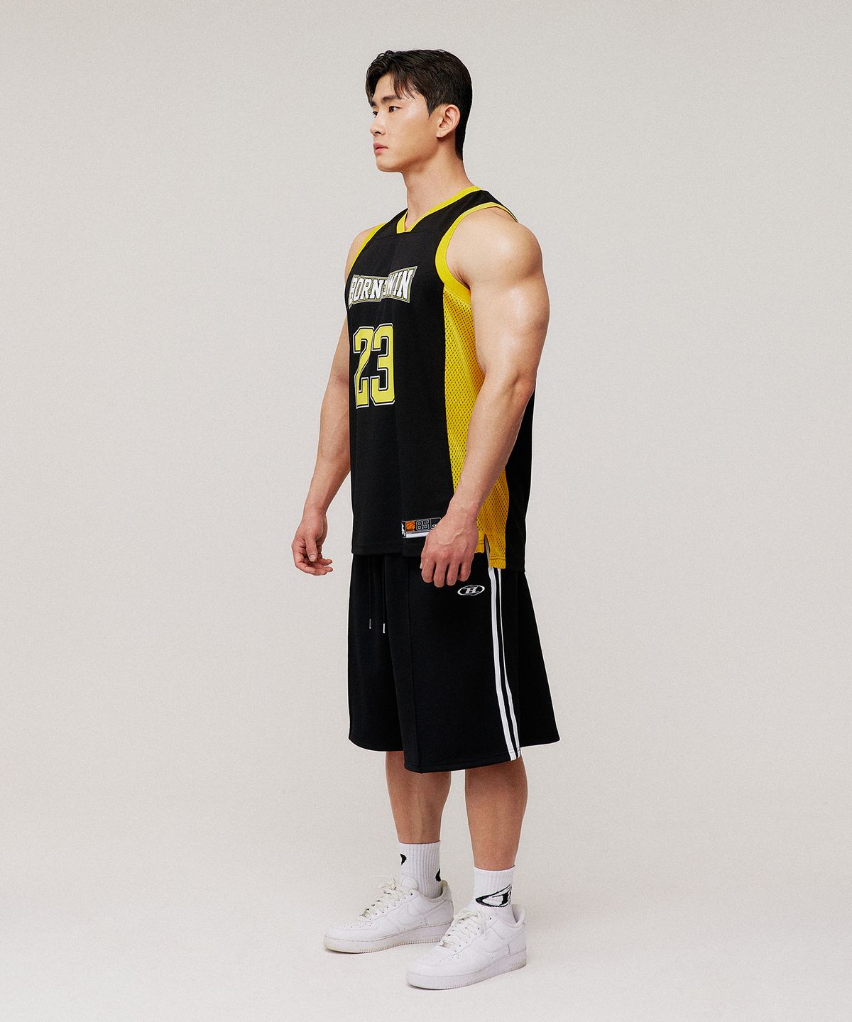 본투윈(BORN TO WIN) NUMBER 23 BASKETBALL SLEEVELESS [BLACK]