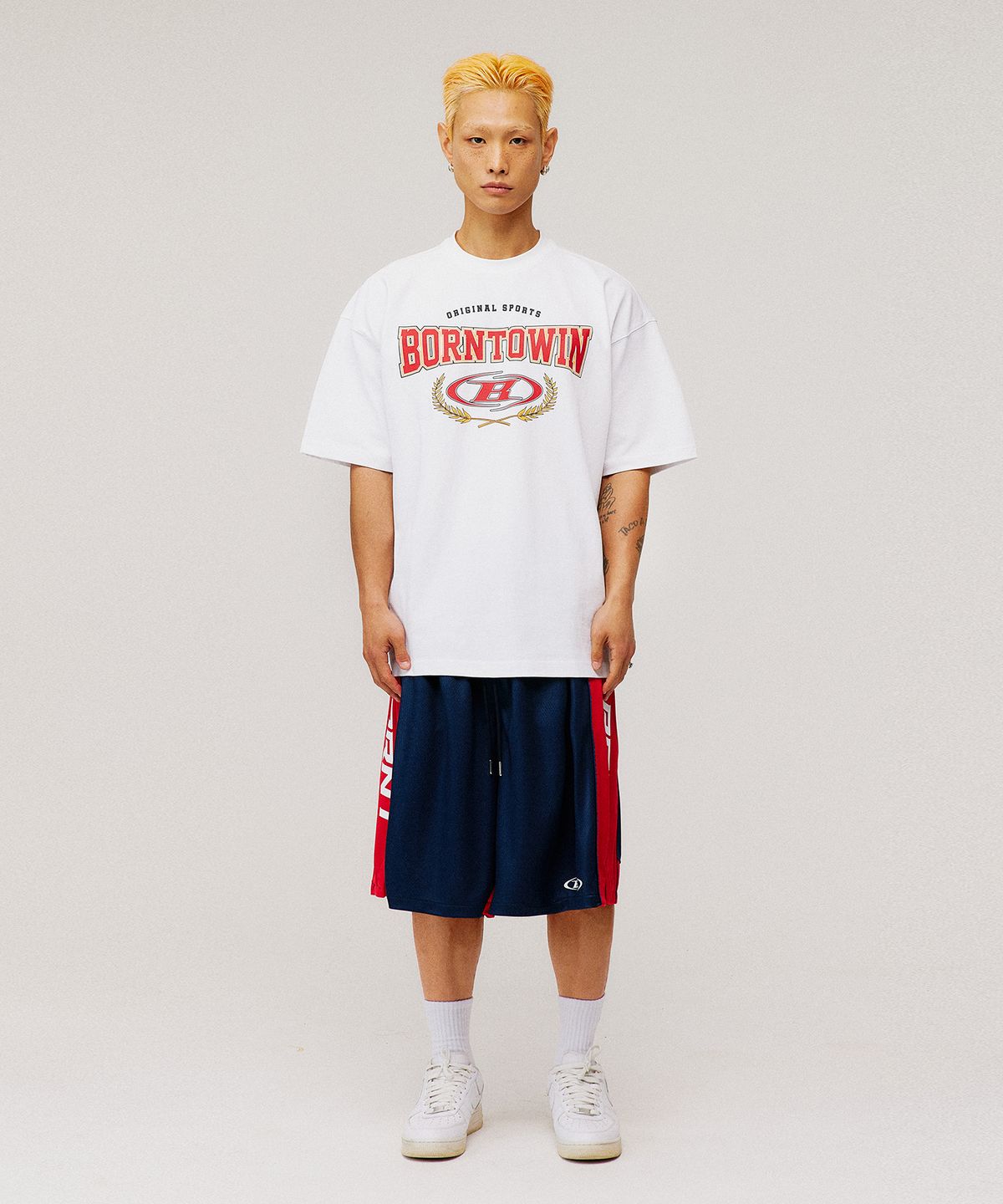 본투윈(BORN TO WIN) SYMBOL B VICTORY SEMI OVER FIT T-SHIRTS [WHITE]