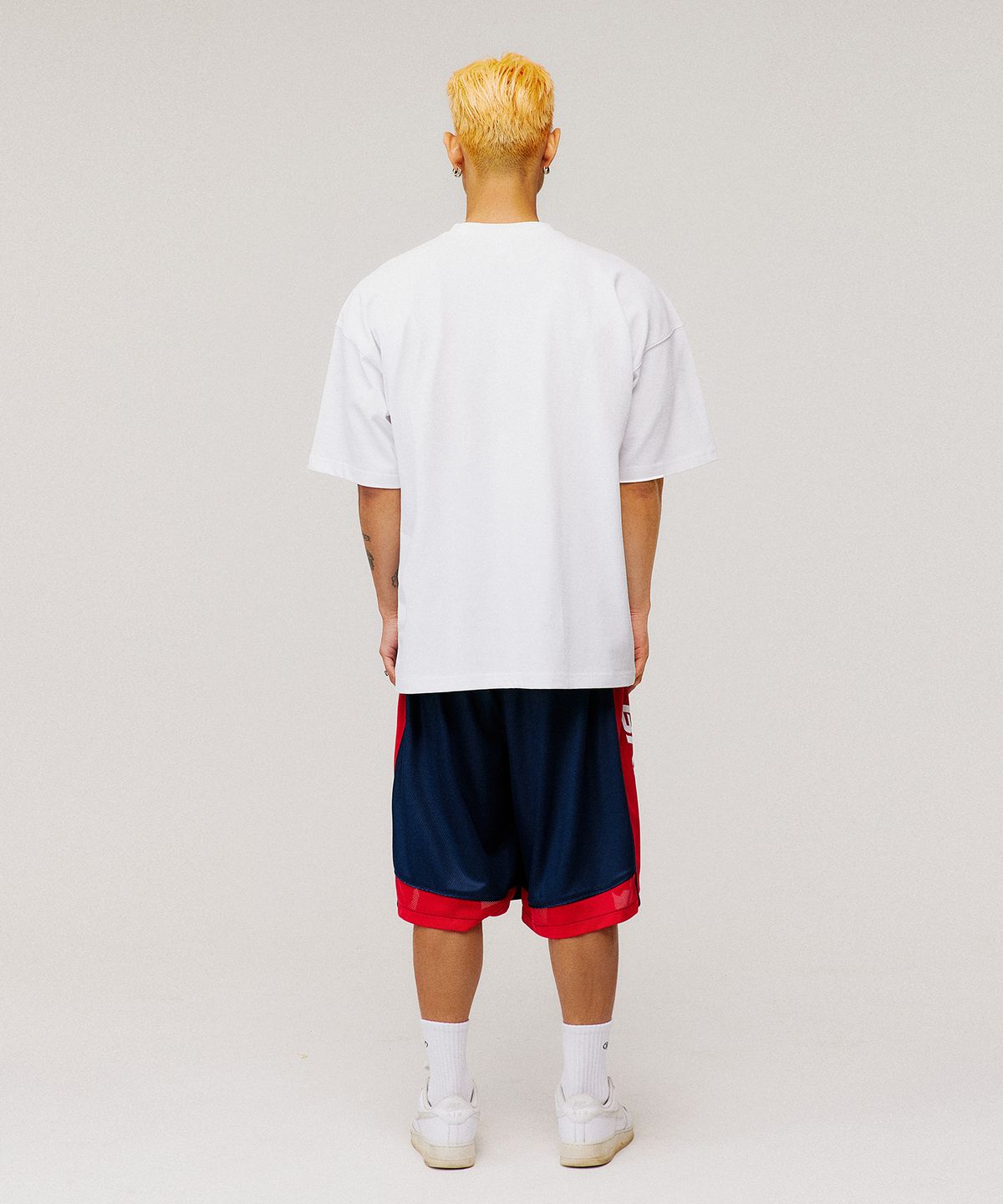 본투윈(BORN TO WIN) SYMBOL B VICTORY SEMI OVER FIT T-SHIRTS [WHITE]
