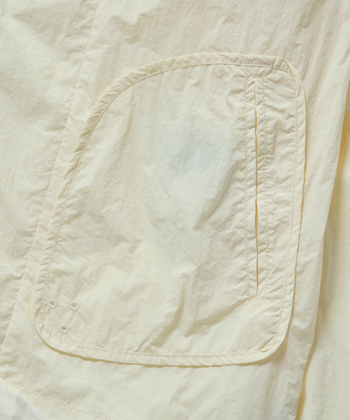 필프(PEALP) Disclose Windbreaker (Cream)