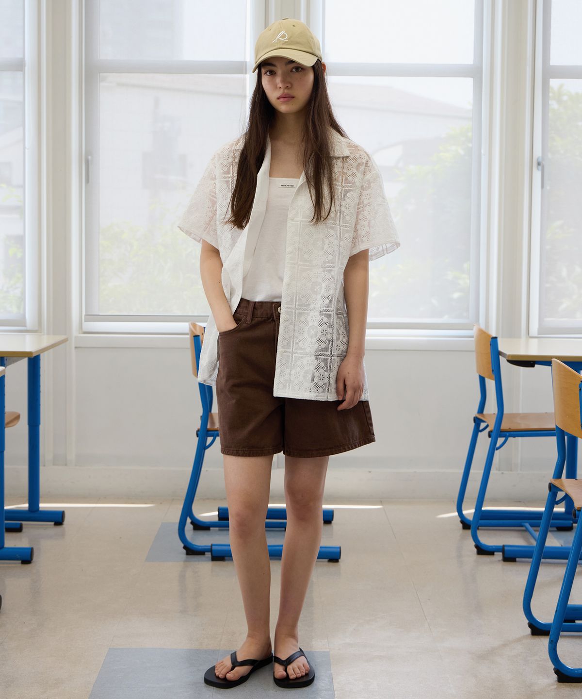 르바(LEVAR) Classic Staple Denim Shorts - Cocoa Brown