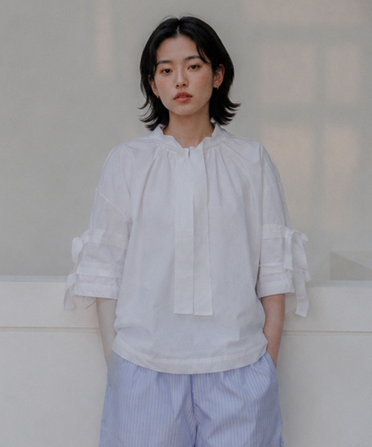 필로트(PELOTE) 리본 디테일 오버핏 셔츠 (2color)