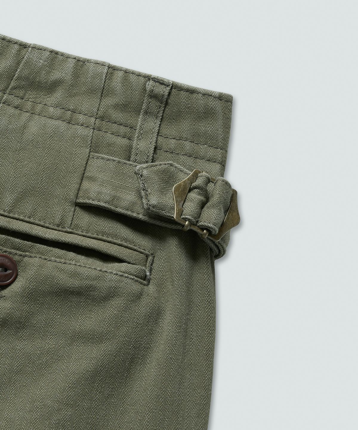 필프(PEALP) One-Tuck Herringbone Washed High Waist Pants (Khaki)