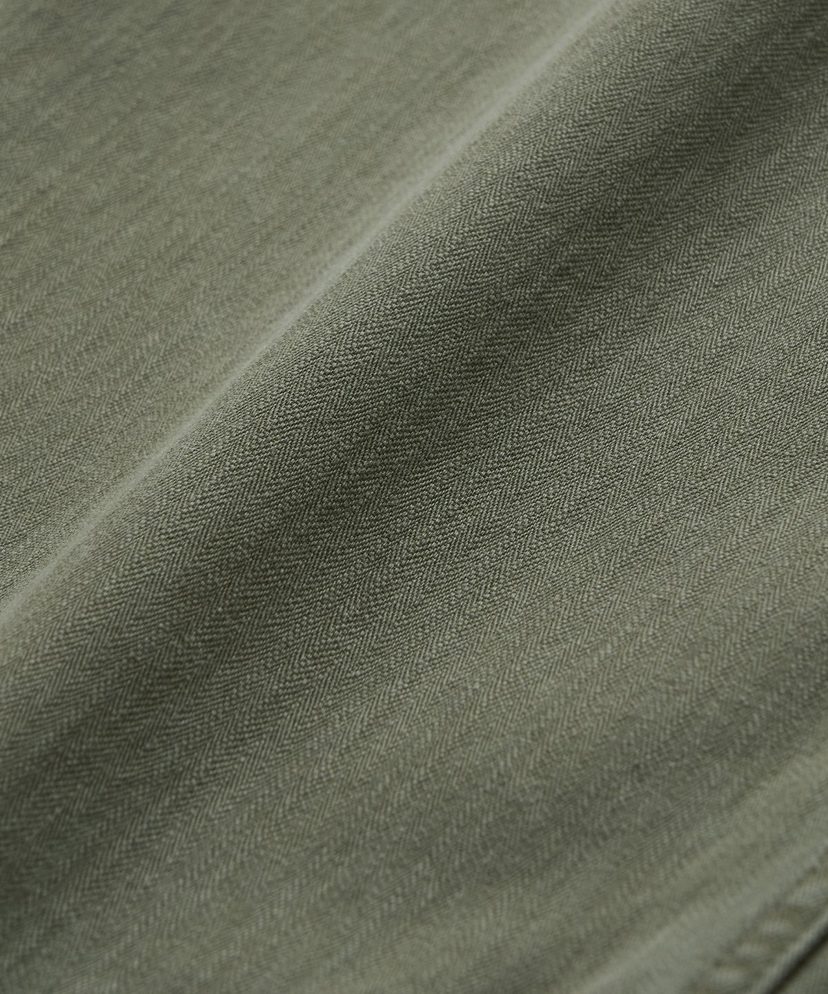 필프(PEALP) One-Tuck Herringbone Washed High Waist Pants (Khaki)