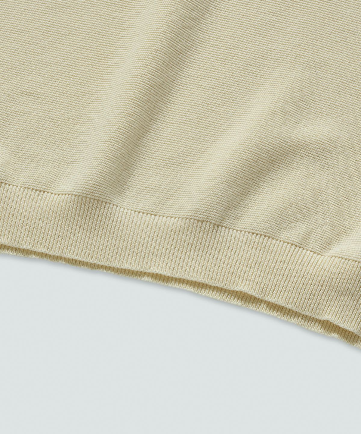 필프(PEALP) Half-Open Collar Short-Sleeved Cotton Knit (Ivory)