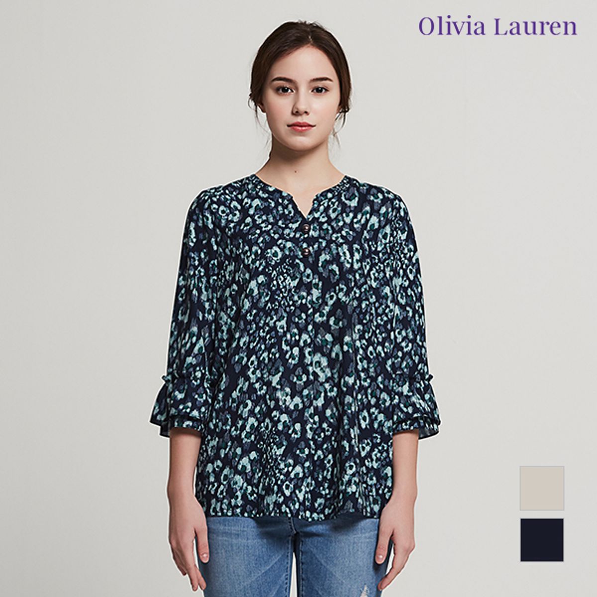 올리비아로렌(OLIVIALAUREN) V넥 프린트 블라우스_VOCNLVM3141