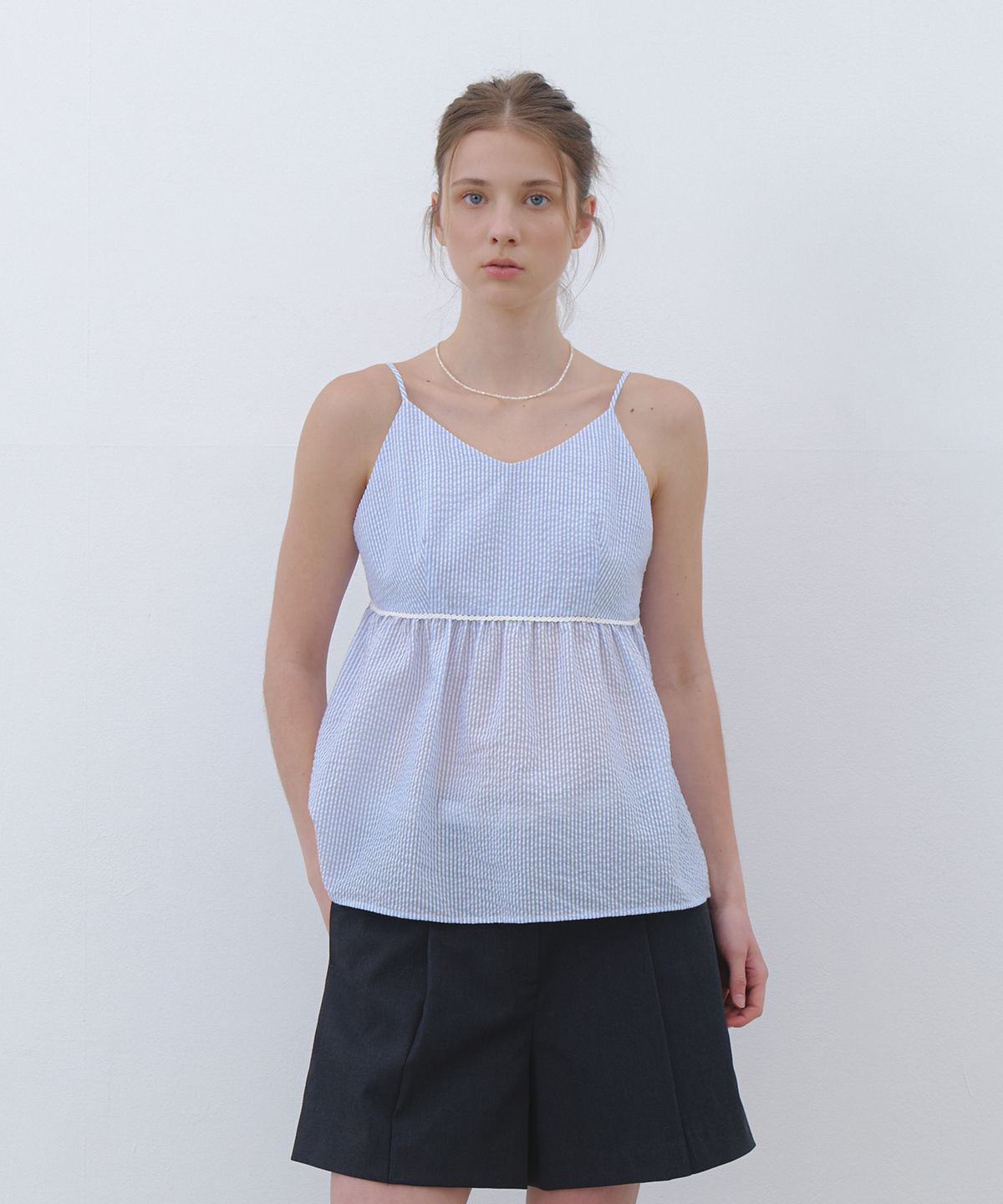 클루니(CLUNY) Summer Strap Shirring Peplum Blouse - cream butter
