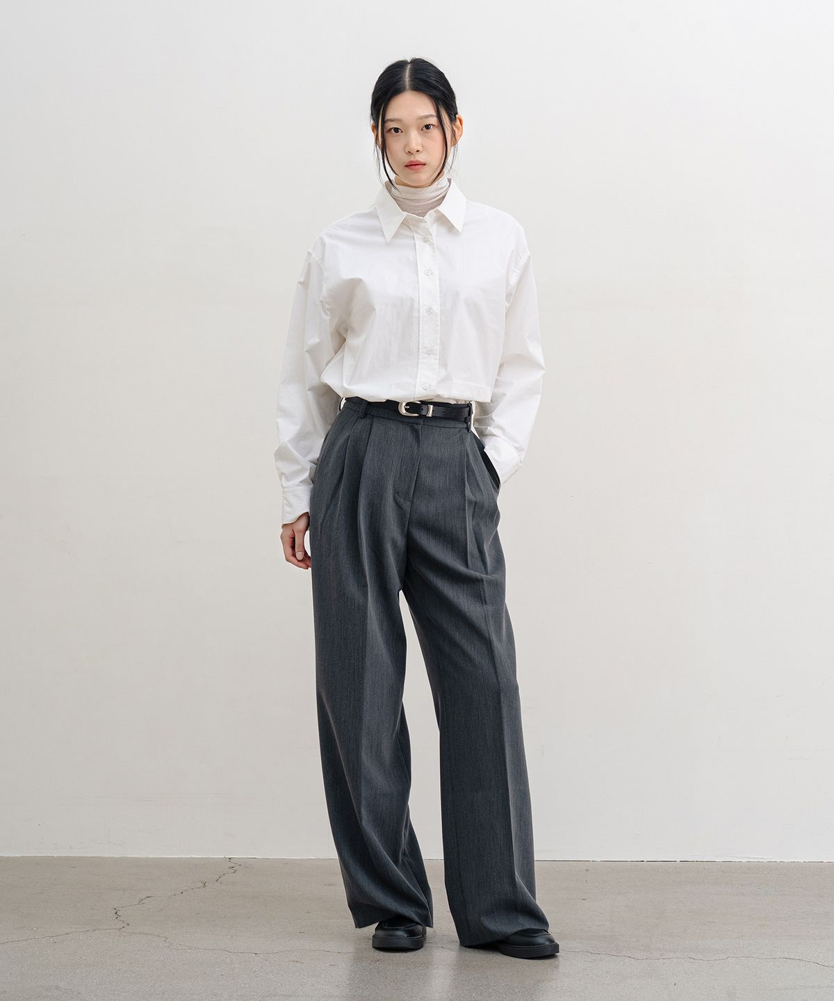 클루니(CLUNY) Moment Classic Pintuck Wide Pants - Gray