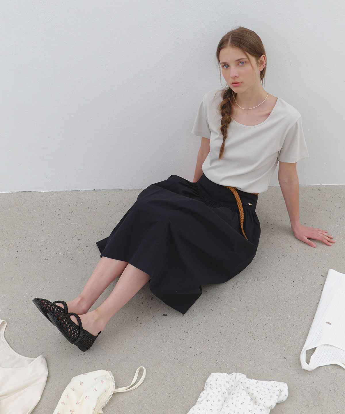 클루니(CLUNY) Muse Shirring Flare Long Skirt - black