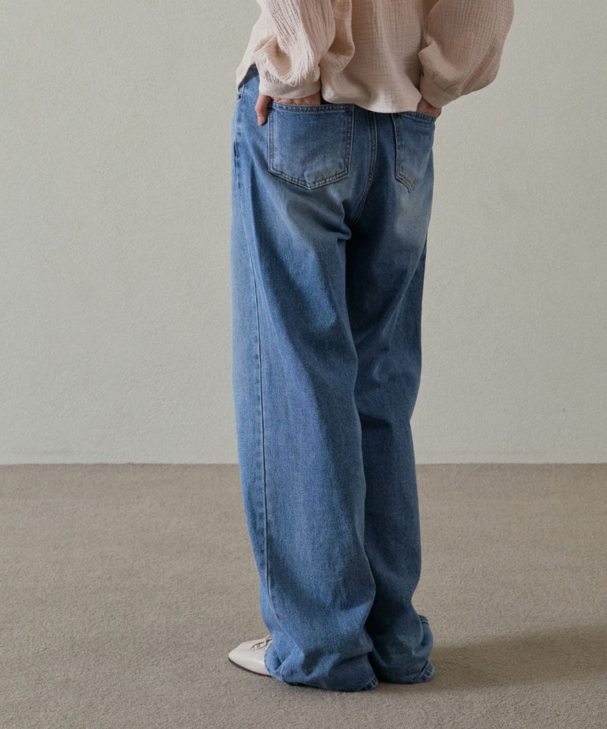 위오이(WIOE) Bella Cotton Denim Pants_Light Blue
