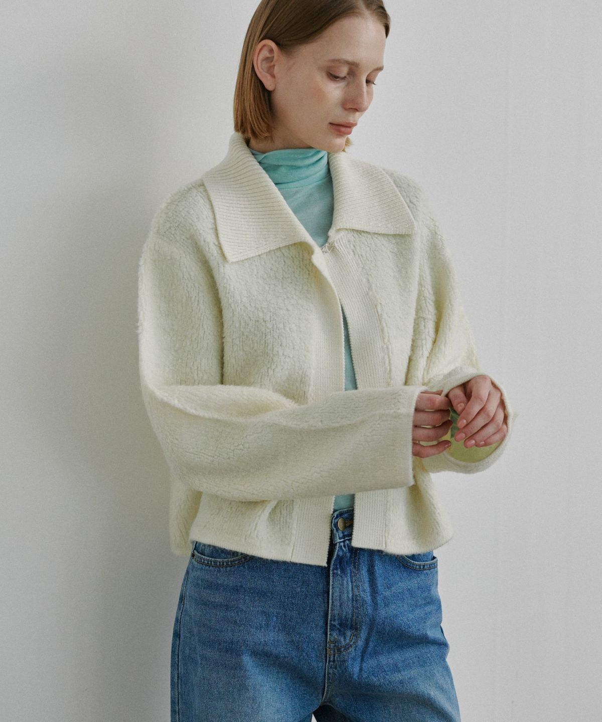 위오이(WIOE) Boucle Wool Collar Jacket_Ivory
