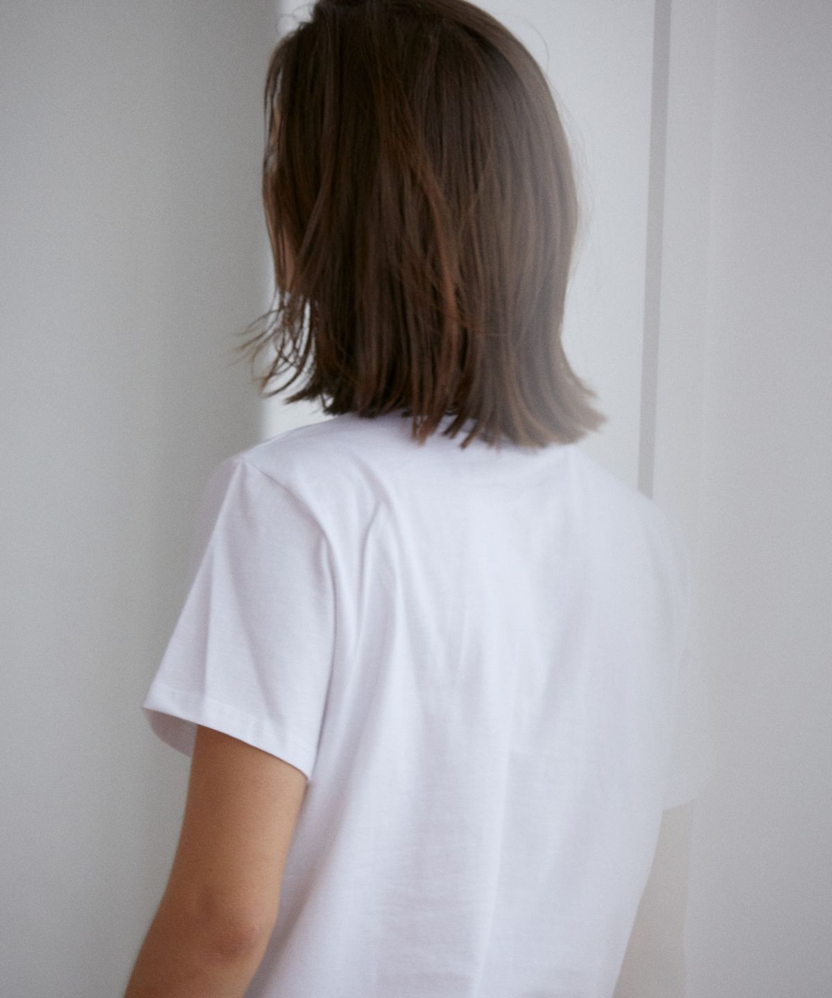 위오이(WIOE) Wioe Loge T-shirt_White