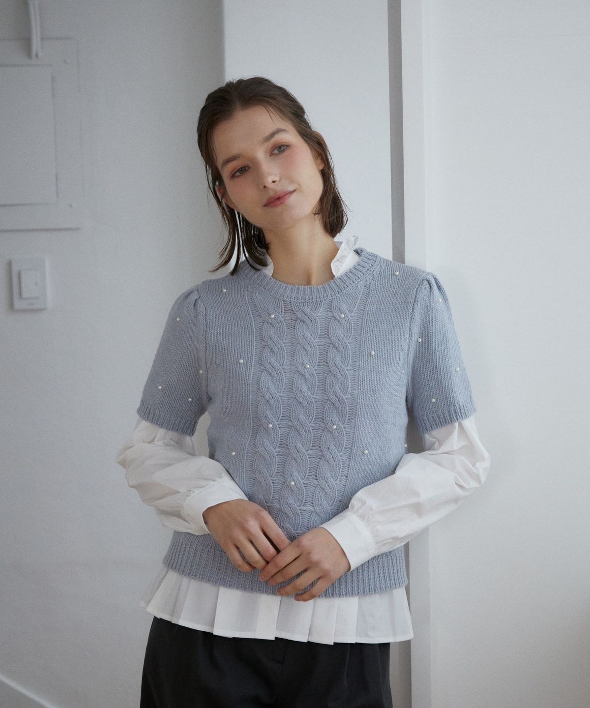 위오이(WIOE) Pearl Half Knit_Blue
