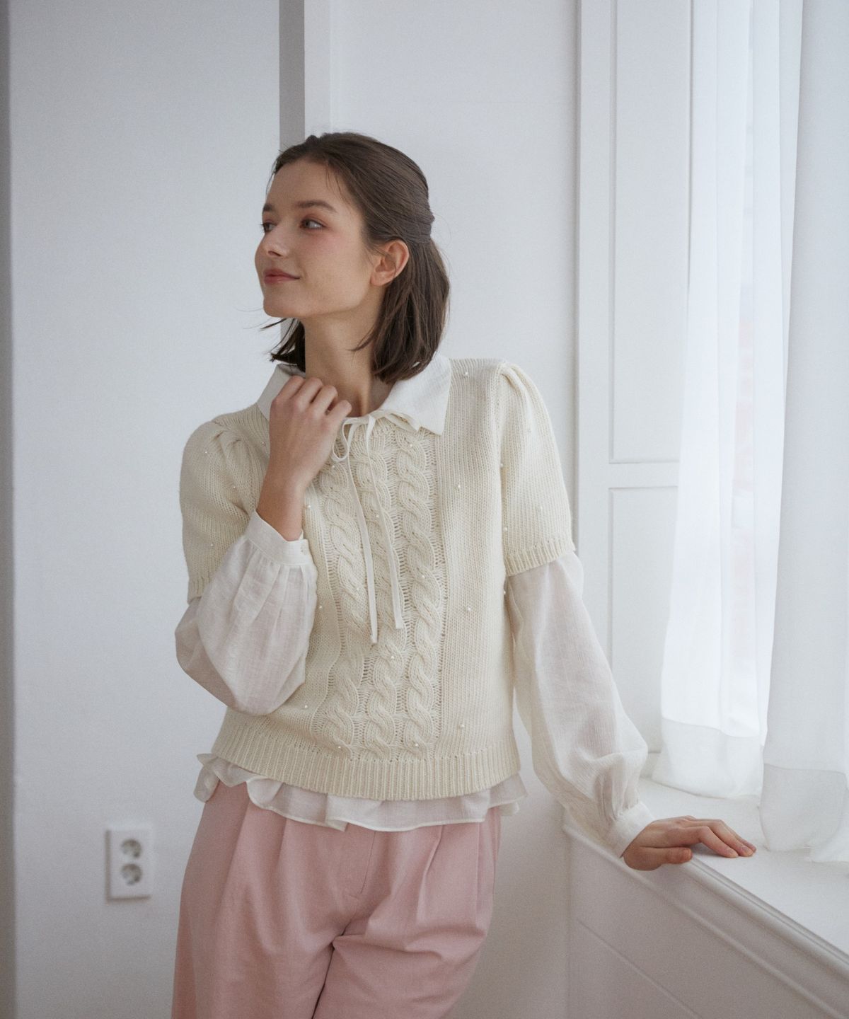 위오이(WIOE) Pearl Half Knit_Ivory