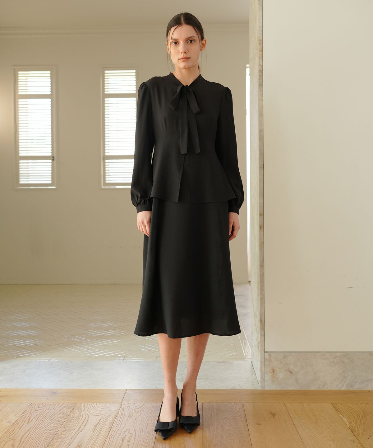 폴앤앨리스(PAUL&ALICE) RIBBON TIE DRESS / BLACK