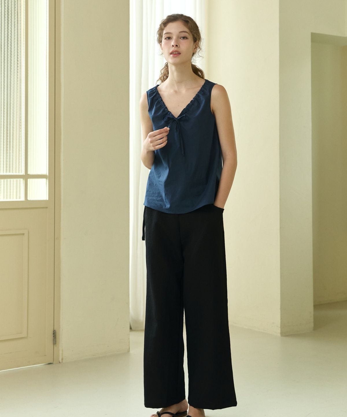 위오이(WIOE) Summer Pants_Black