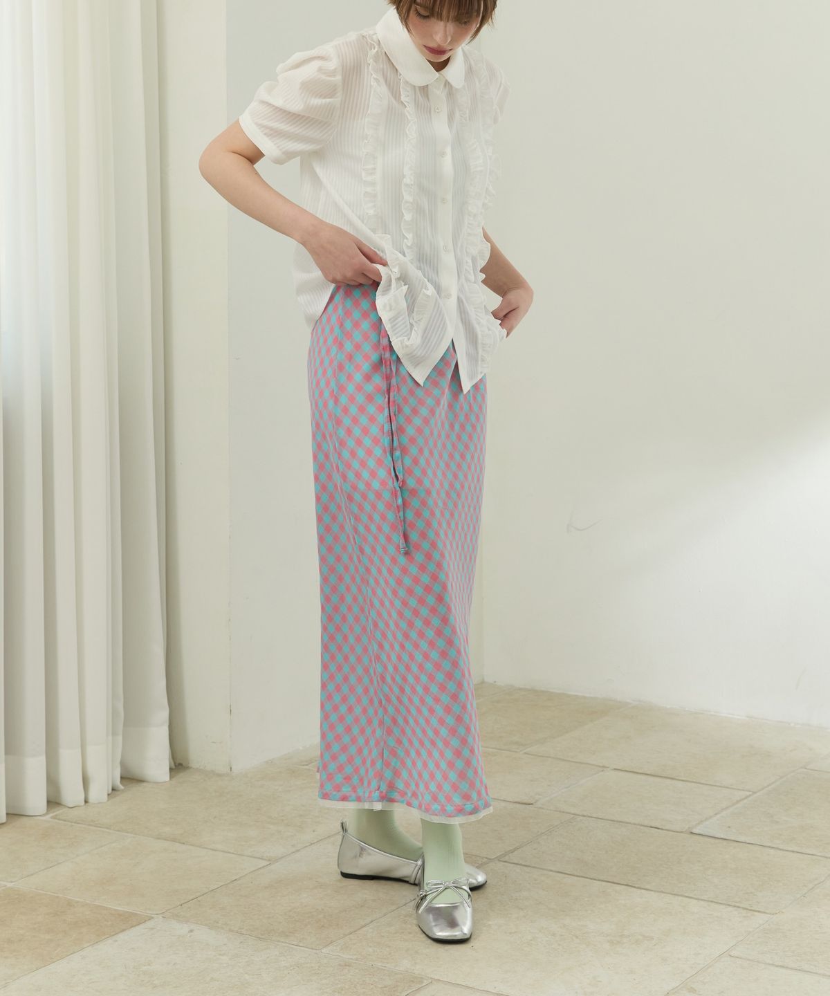 위오이(WIOE) Check Lace Flared Skirt_Pink