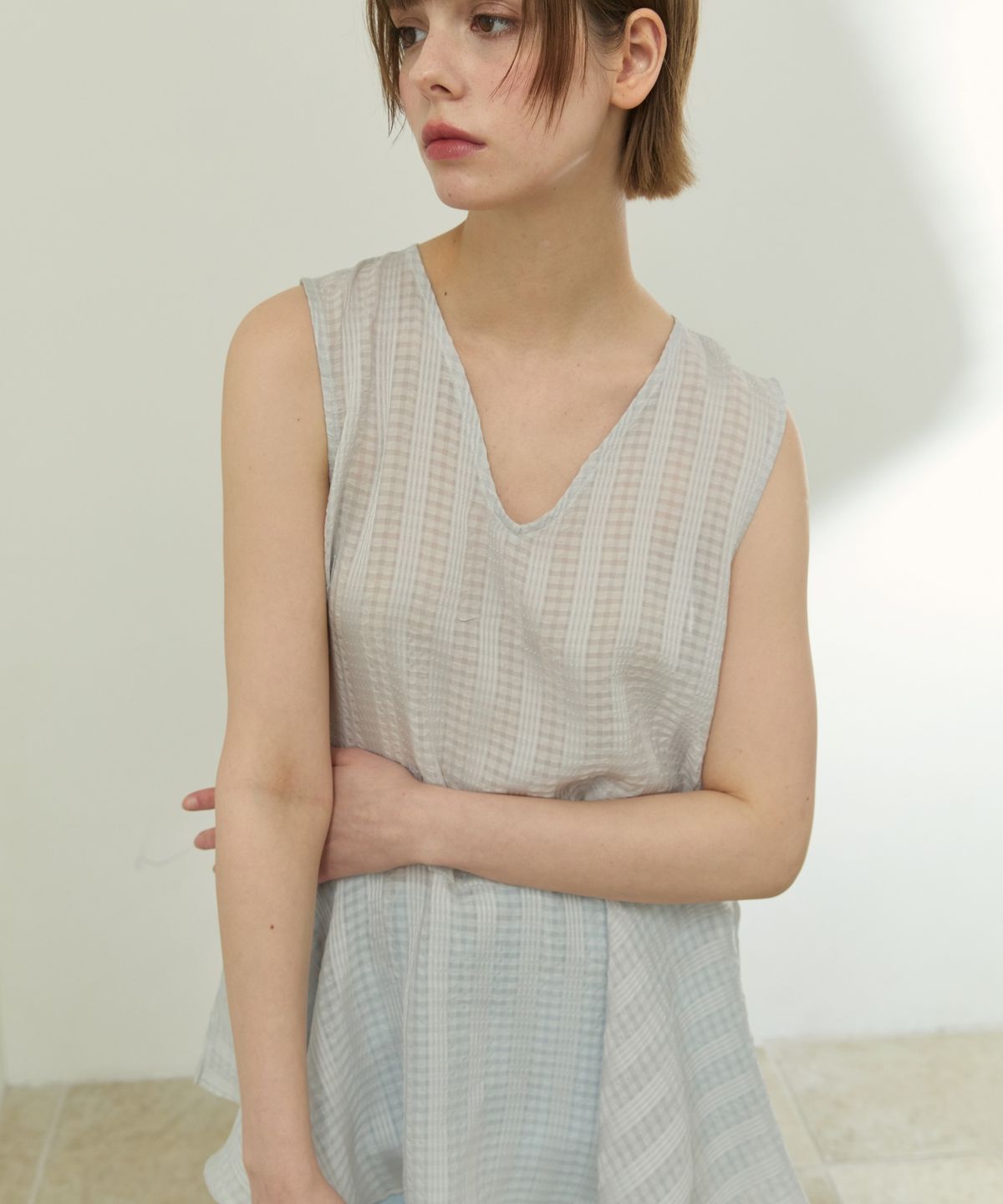위오이(WIOE) Check Stripe Mix Top_Light grey