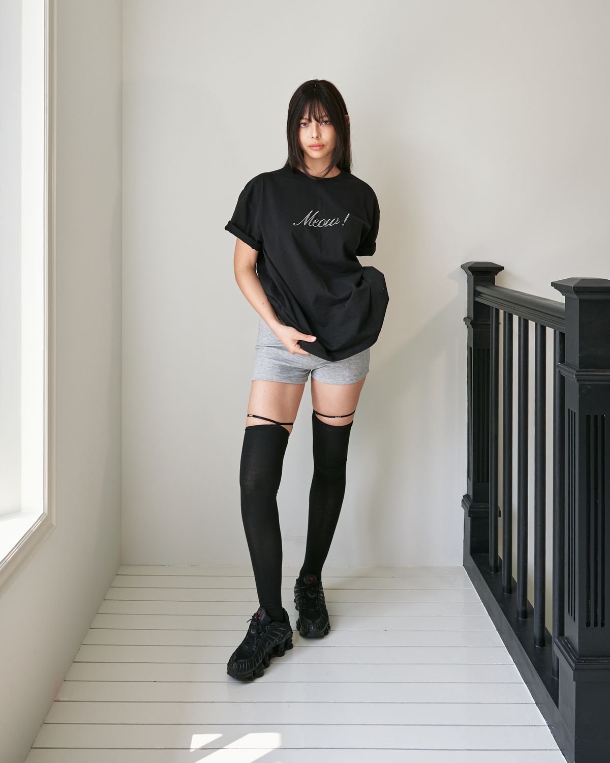 포영(FOUR YOUNG) MEOW! Tee Black (Unisex)