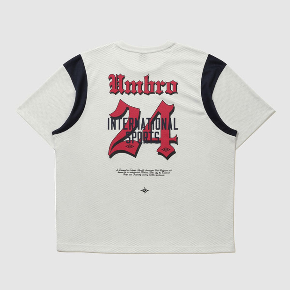 엄브로(UMBRO) 스포티 레터링 메쉬 반팔티셔츠 라이트 그레이(UQ321CRS72)