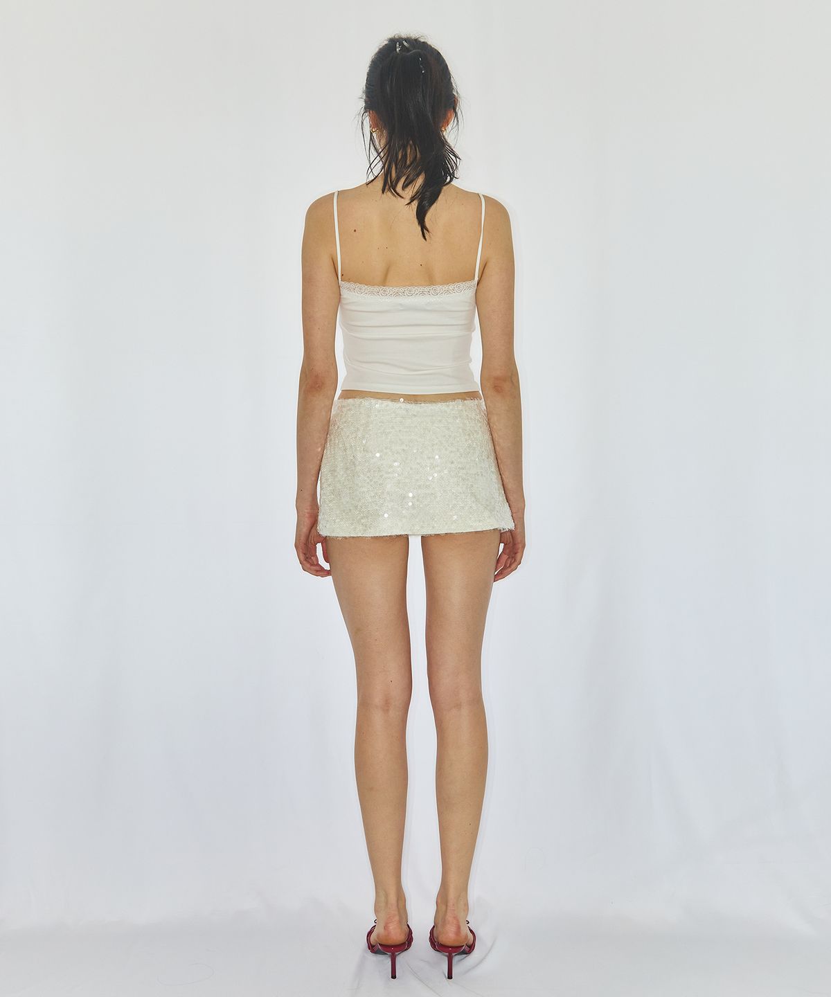 유히리(YUHEELEE) ROSIE LACE CAMI TOP / WHITE