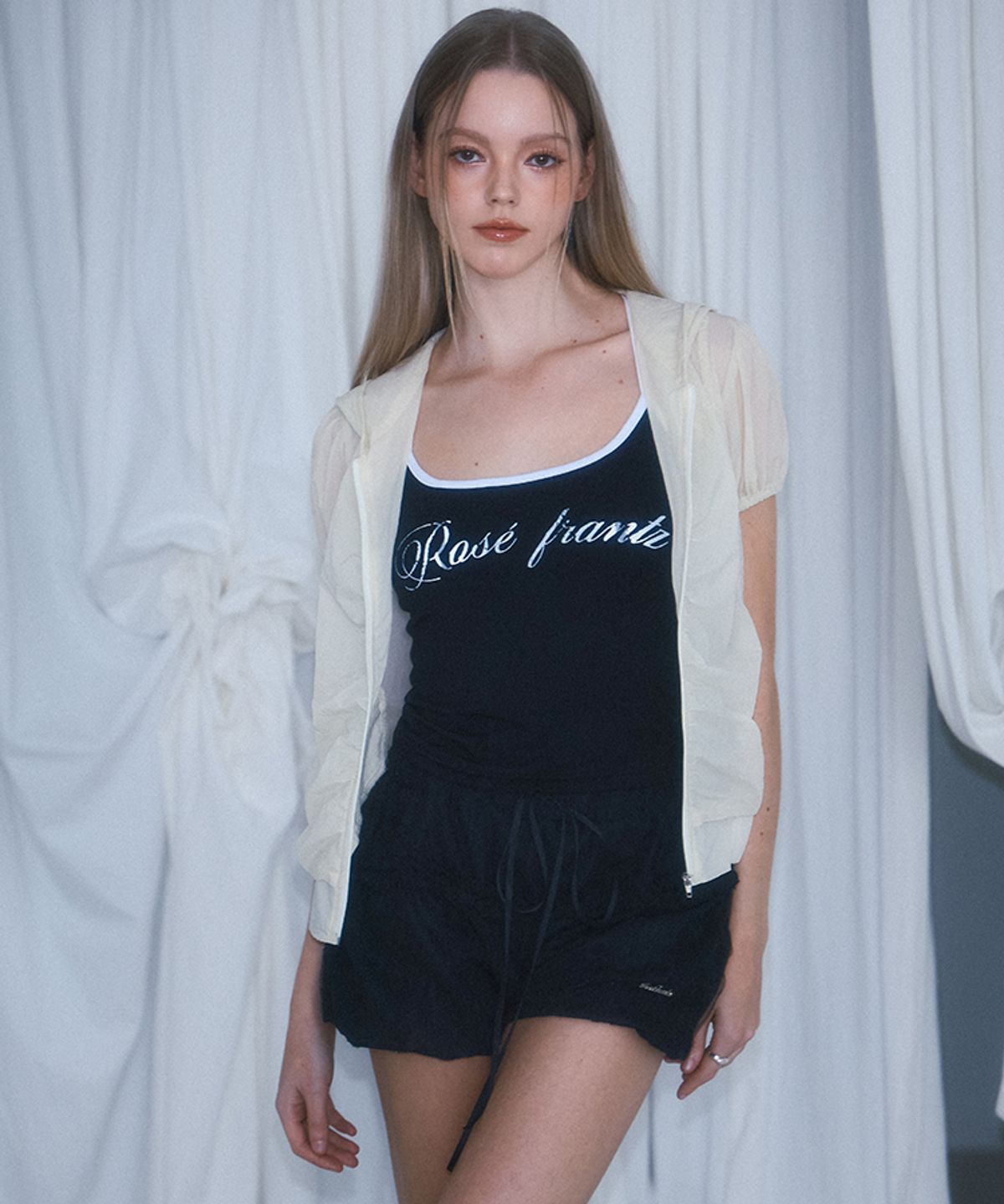 로제프란츠(ROSEFRANTZ) Half Shirring Windbreaker [Cream]