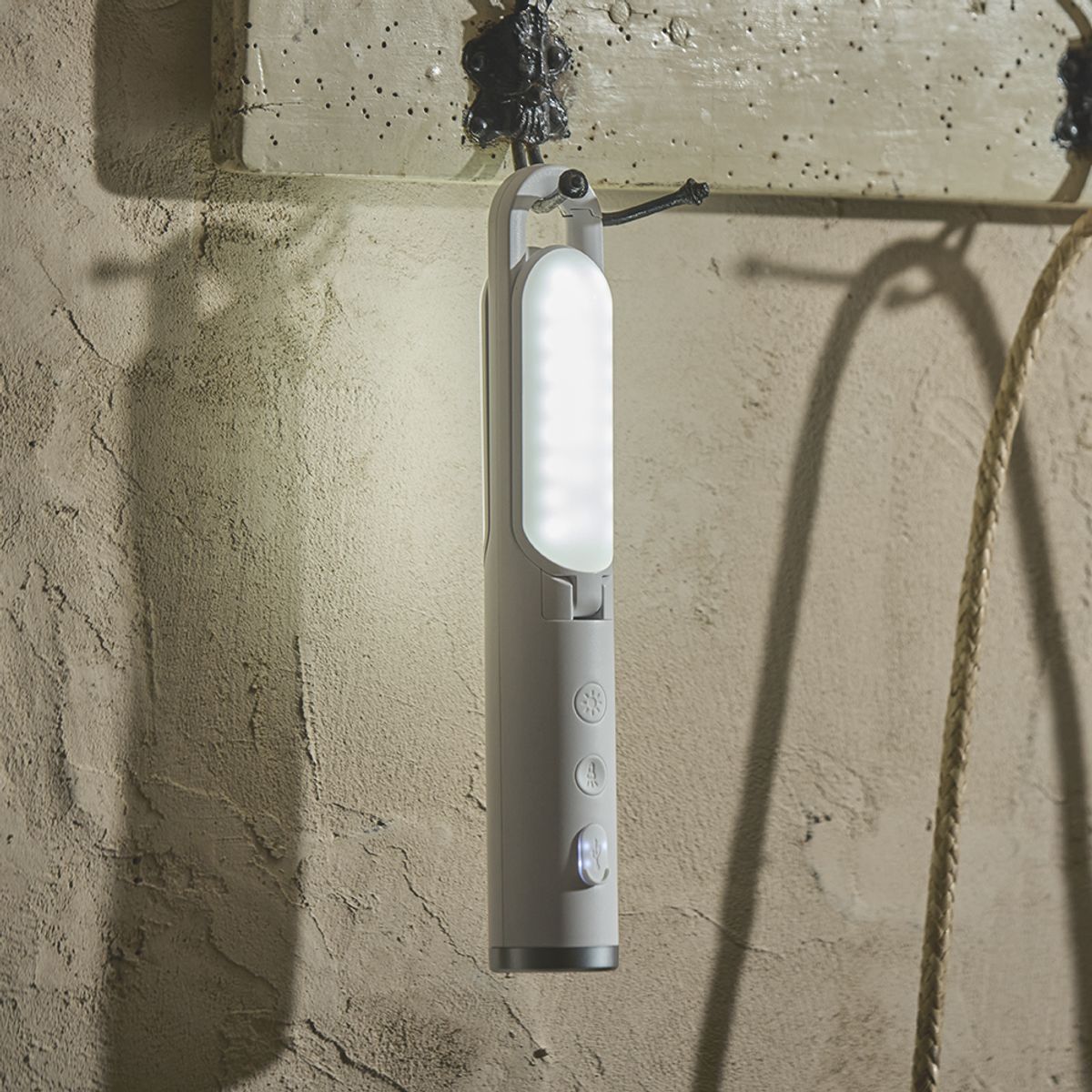 슈틸루스터(STILLUSTER) 캠핑 휴대용 LED 랜턴 ST-MCL100