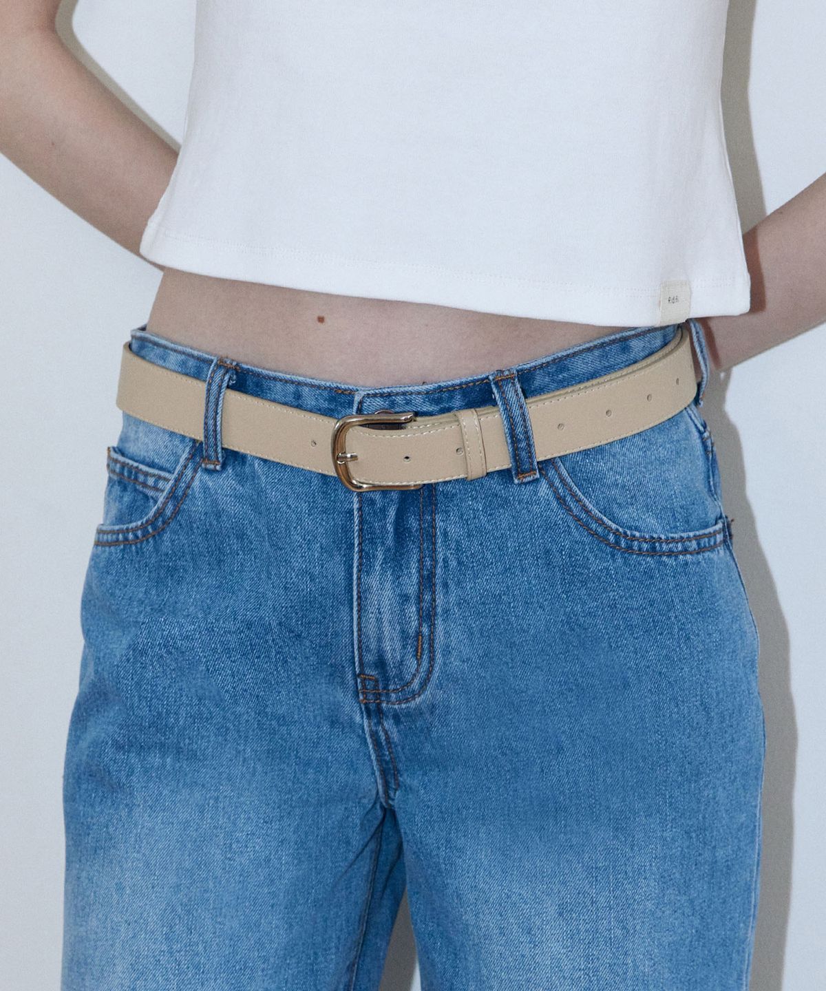 레이디 볼륨(LADY VOLUME) 라운드 스퀘어 버클 벨트 (BEIGE)