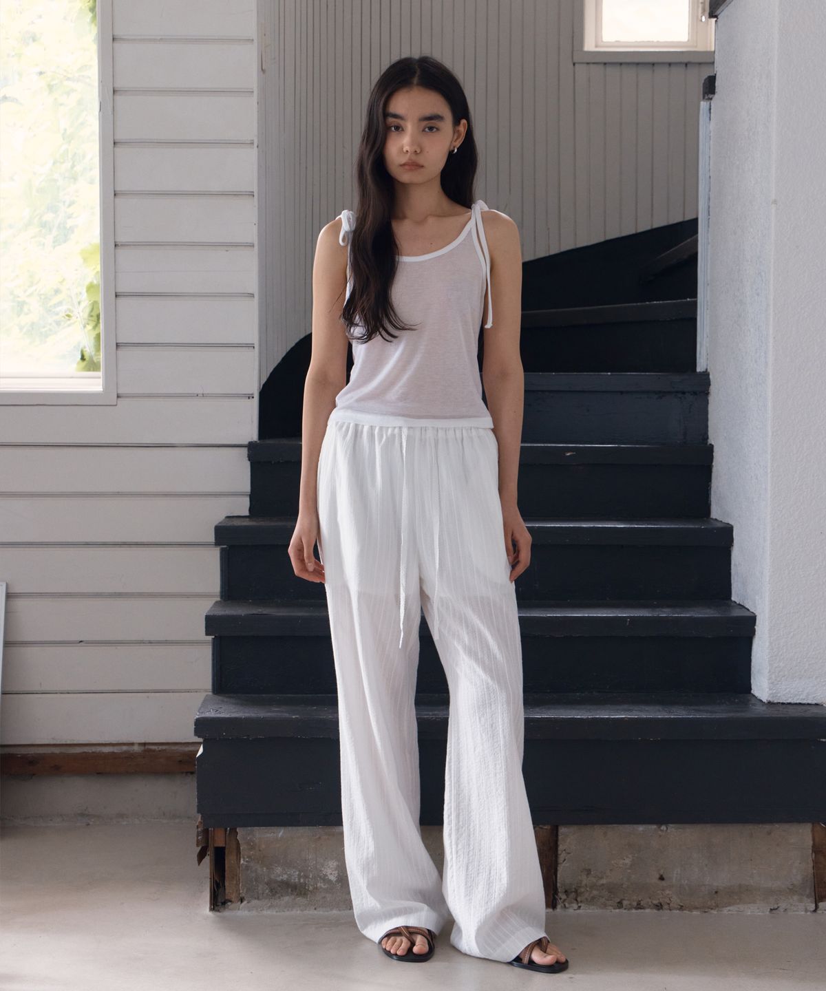 38컴온커먼(38COMEONCOMMON) Two-way Halter Sleeveless (White)