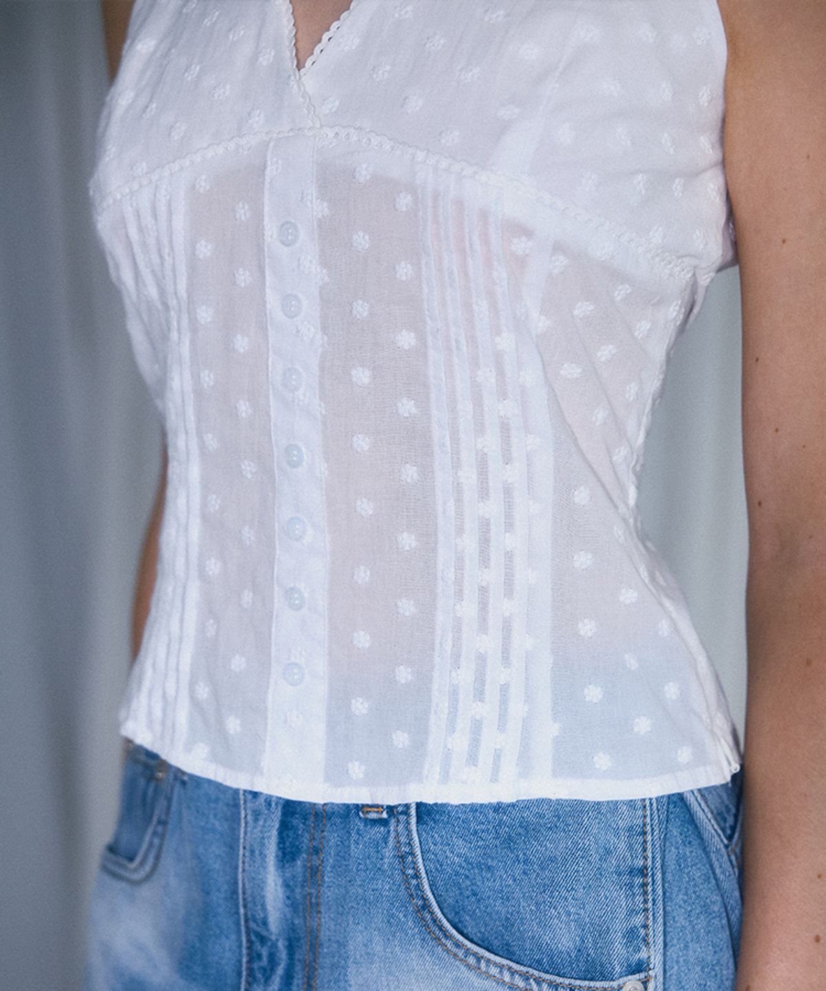 로제프란츠(ROSEFRANTZ) Flower Halter Blouse [White]