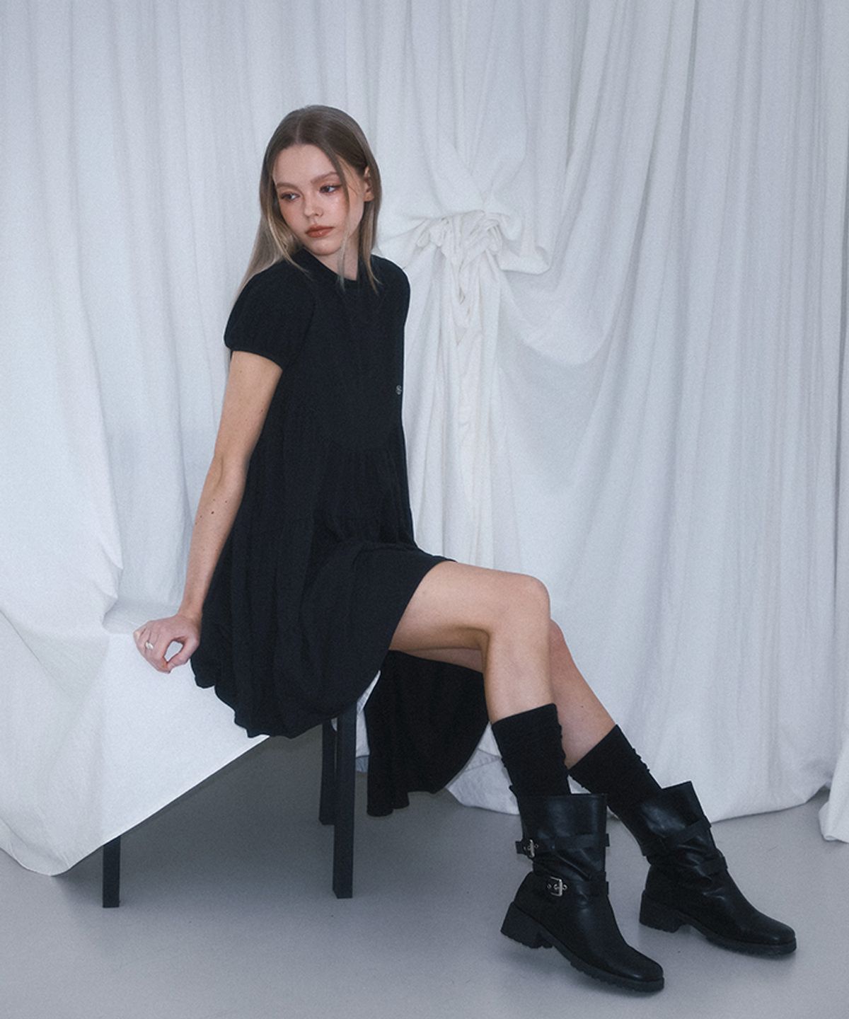 로제프란츠(ROSEFRANTZ) Unbalance shirring Mini Dress [Black]