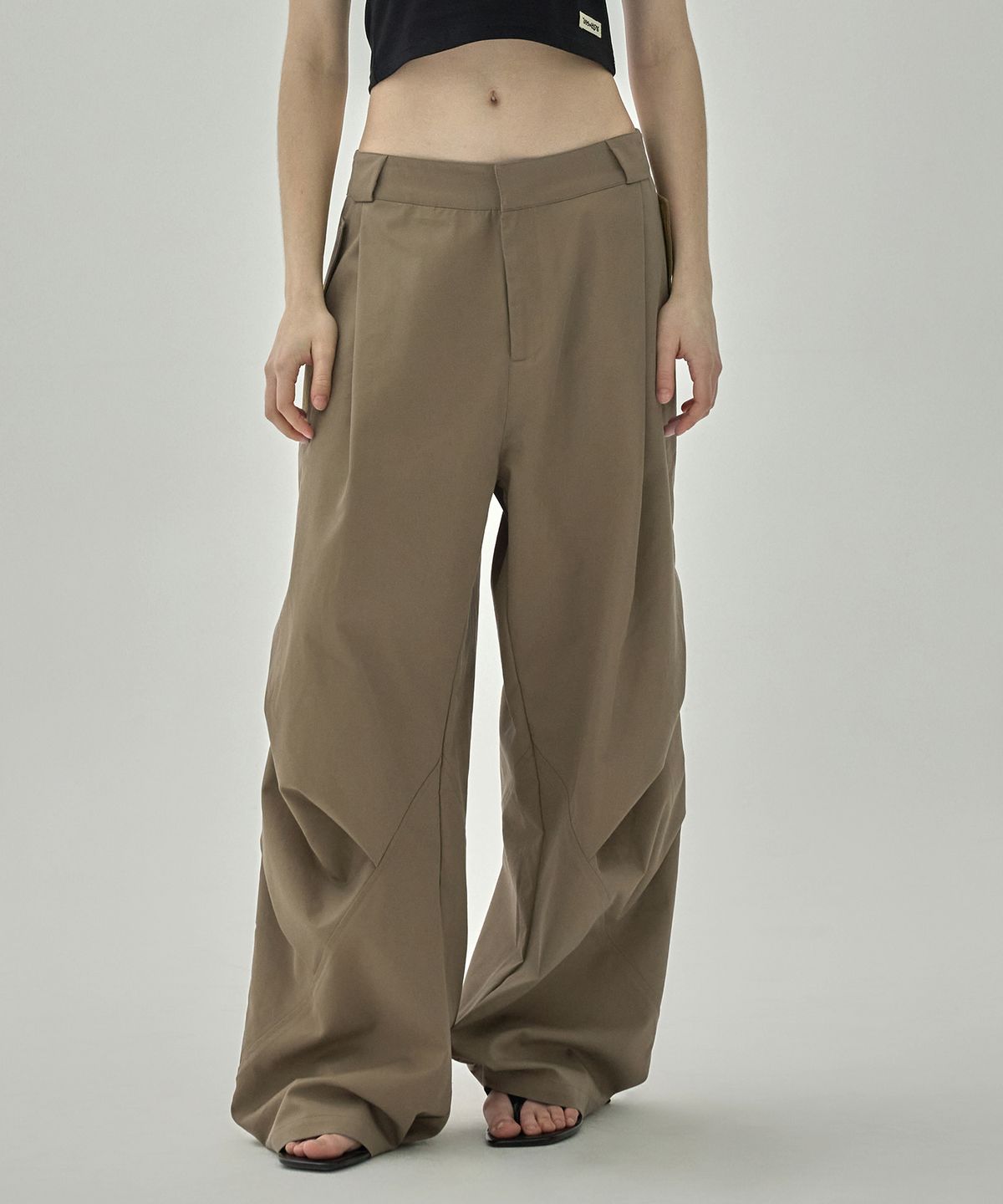 우알롱(WOOALONG) Side Drape Wide Pants - CAMEL