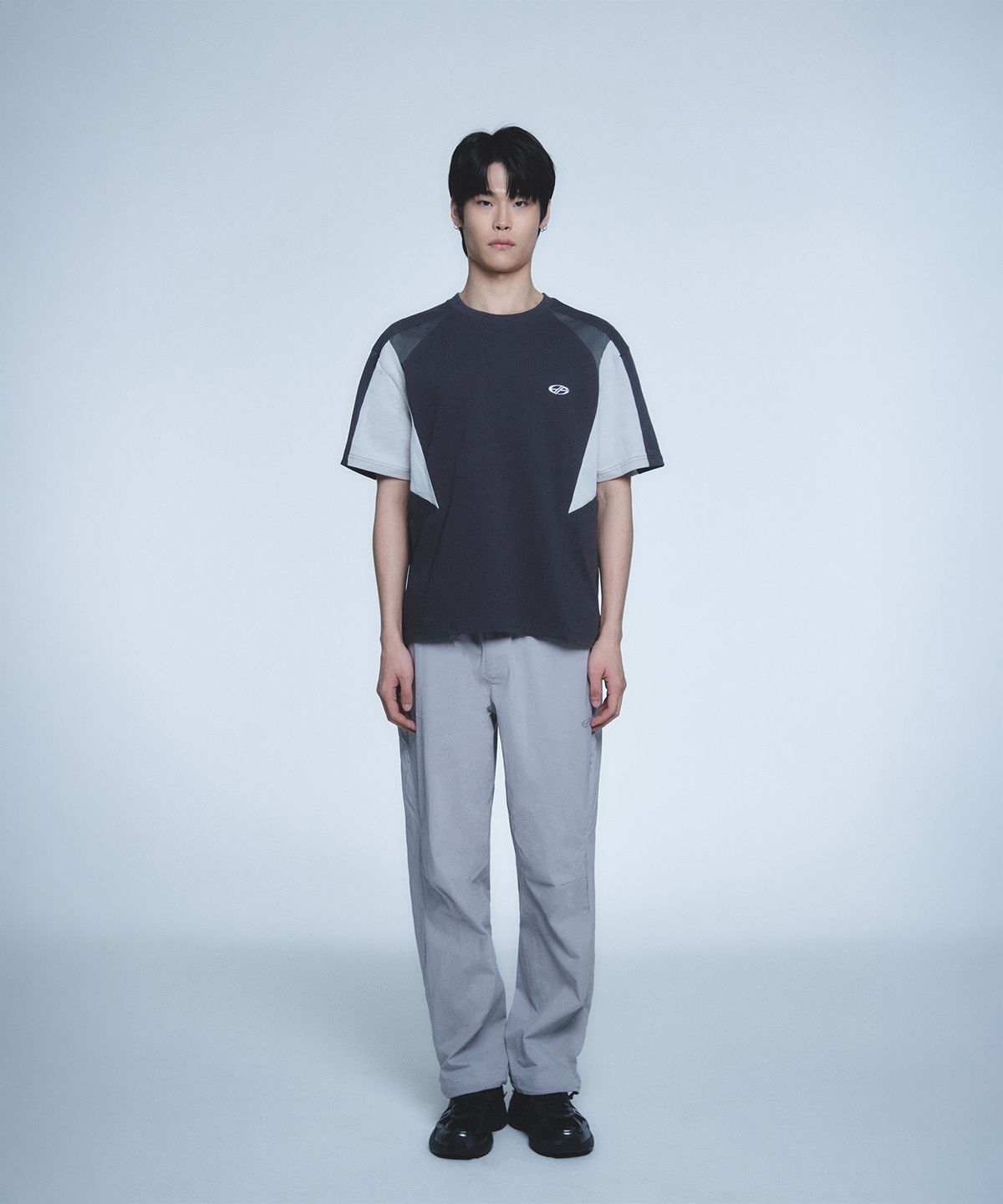 현피트(HYUNFIT) DIVISION T-SHIRT-[CHARCOAL]
