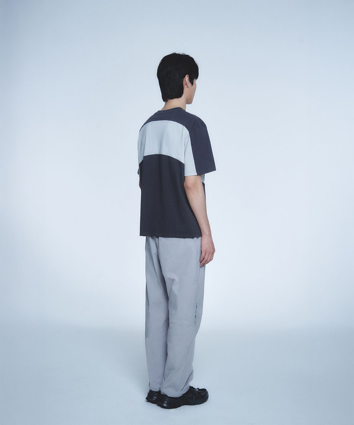 현피트(HYUNFIT) DIVISION T-SHIRT-[CHARCOAL]