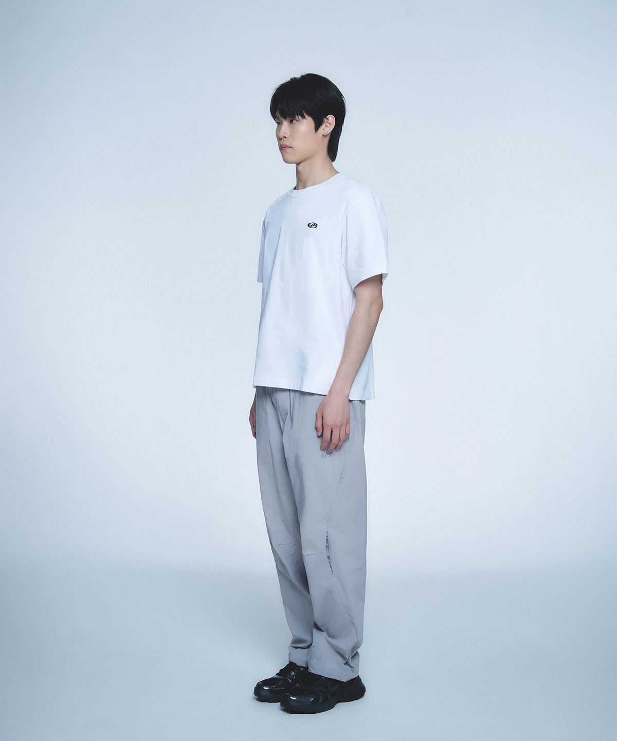 현피트(HYUNFIT) SYMBOL SIDE POCKET T-SHIRT-[WHITE]
