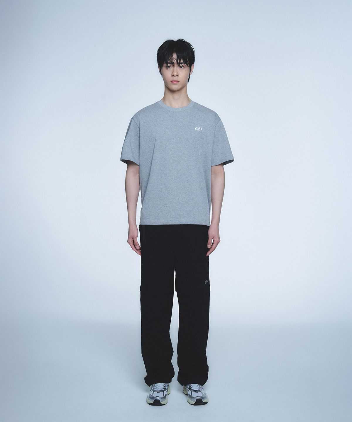 현피트(HYUNFIT) SYMBOL SIDE POCKET T-SHIRT-[GRAY]