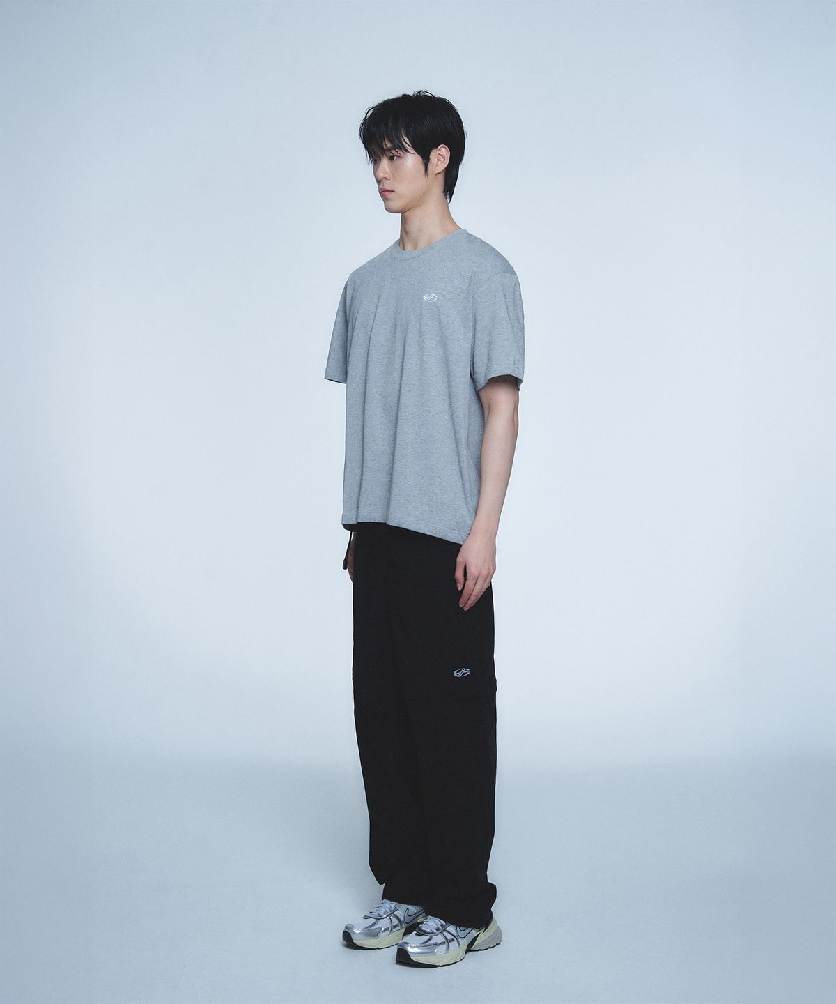 현피트(HYUNFIT) SYMBOL SIDE POCKET T-SHIRT-[GRAY]
