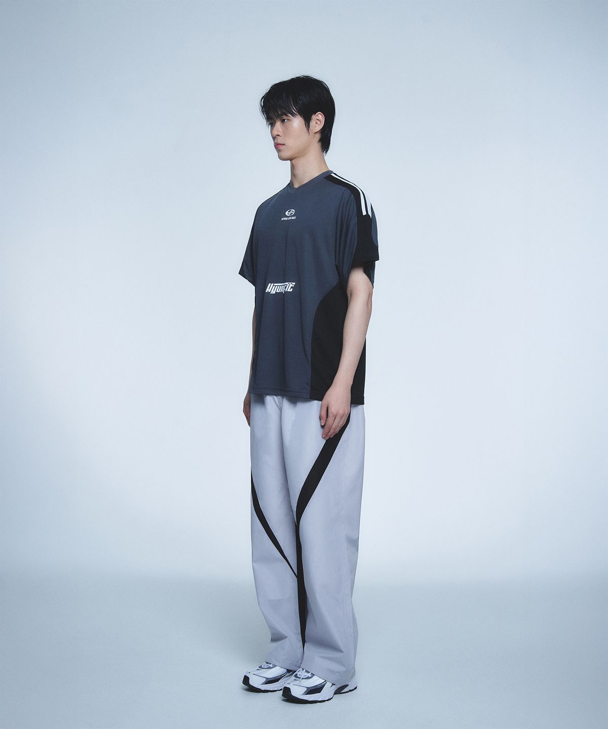 현피트(HYUNFIT) UNITY MESH T-SHIRT-[CHARCOAL]