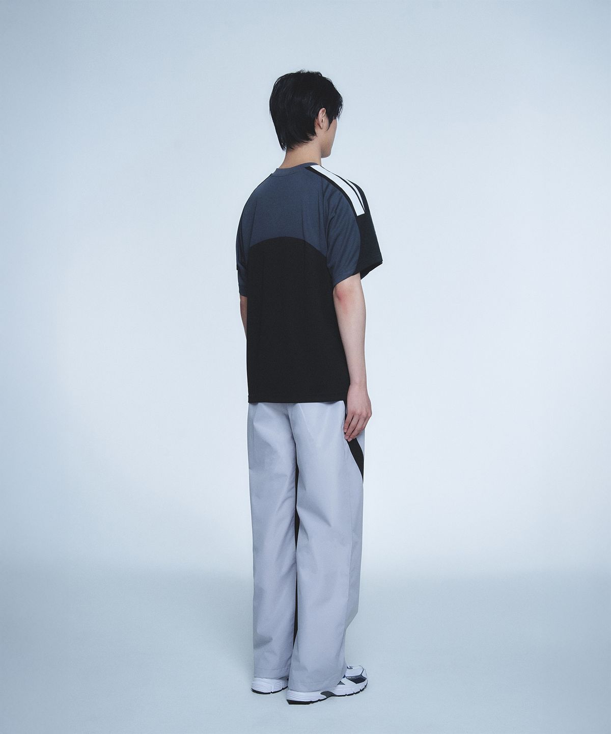 현피트(HYUNFIT) UNITY MESH T-SHIRT-[CHARCOAL]