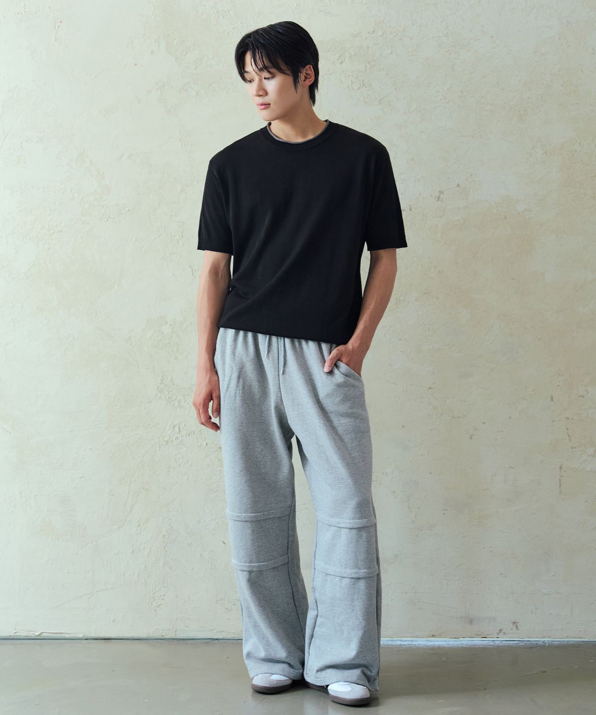 노드유(NODU) 넥포인팅 반팔 니트 [블랙]