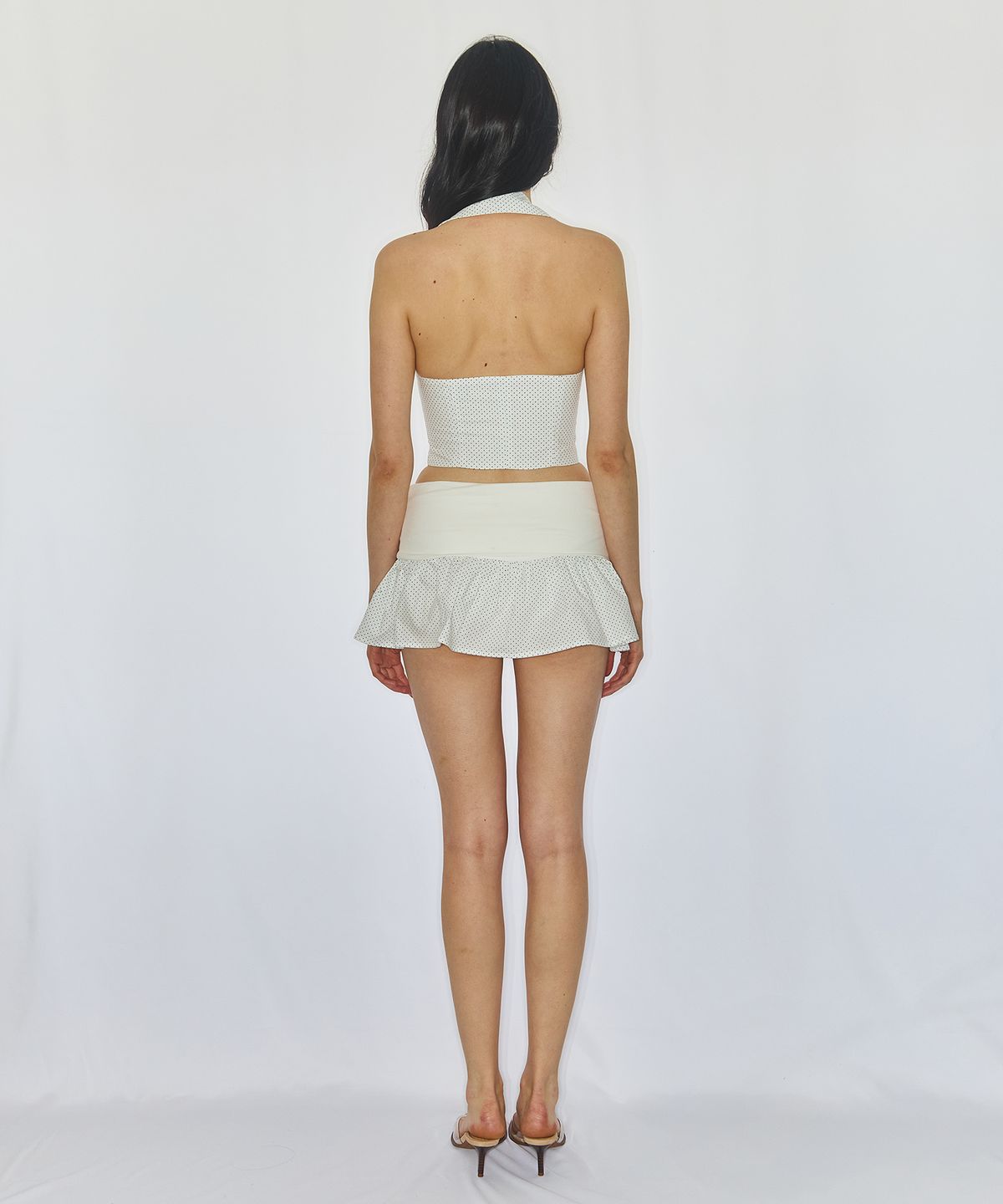 유히리(YUHEELEE) COLLAR HALTER TOP / IVORY