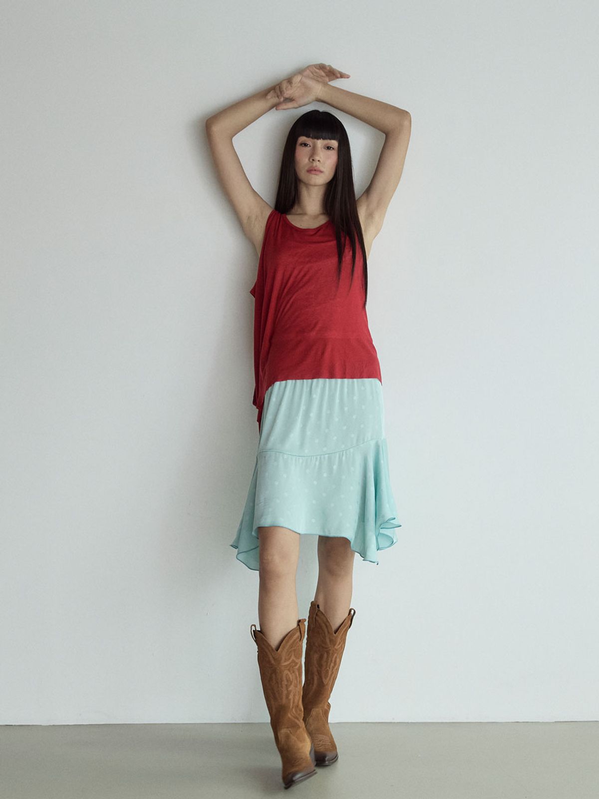 비수스(VISUS) Layered Sleeveless Top_True Red