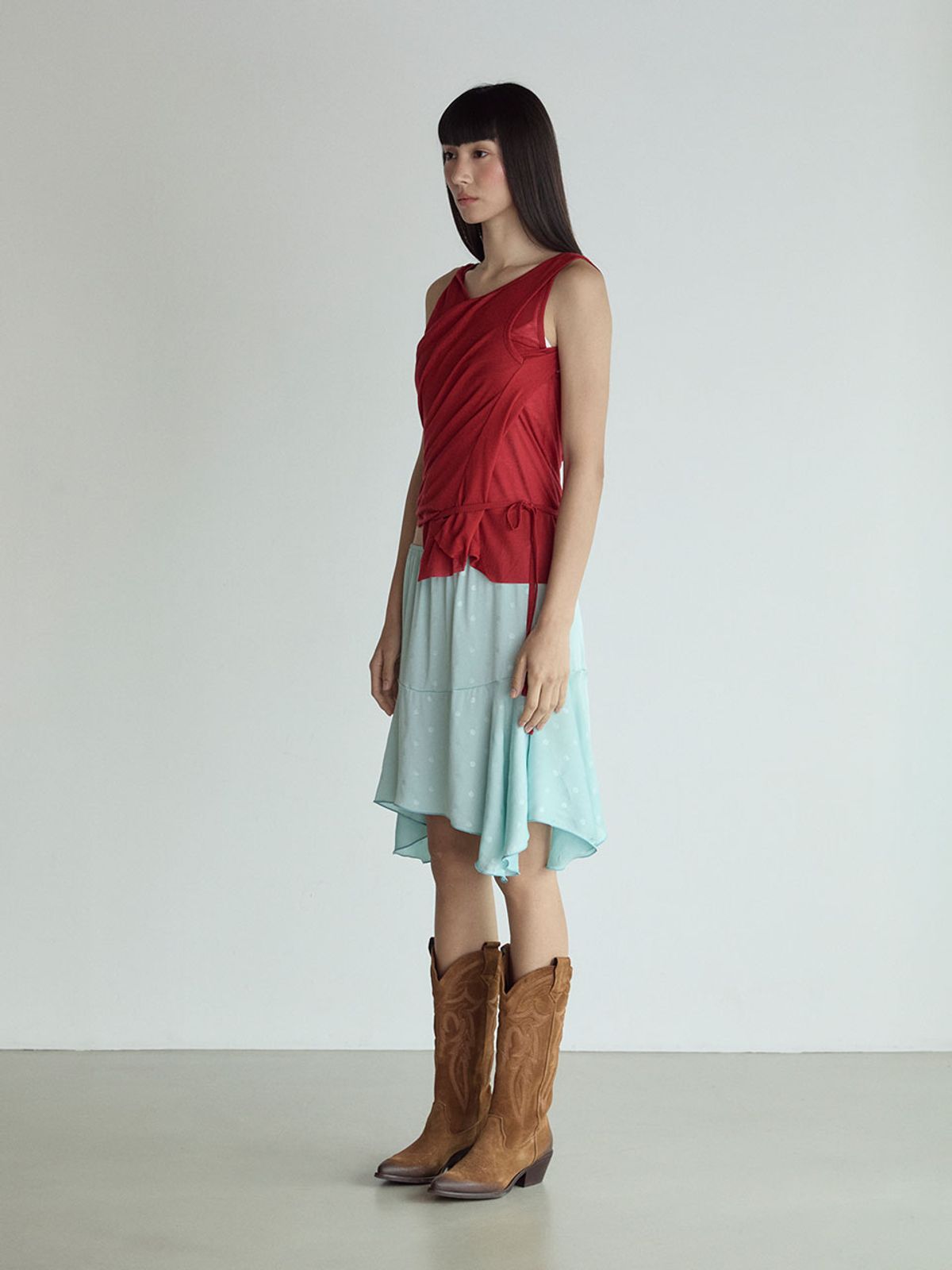 비수스(VISUS) Layered Sleeveless Top_True Red