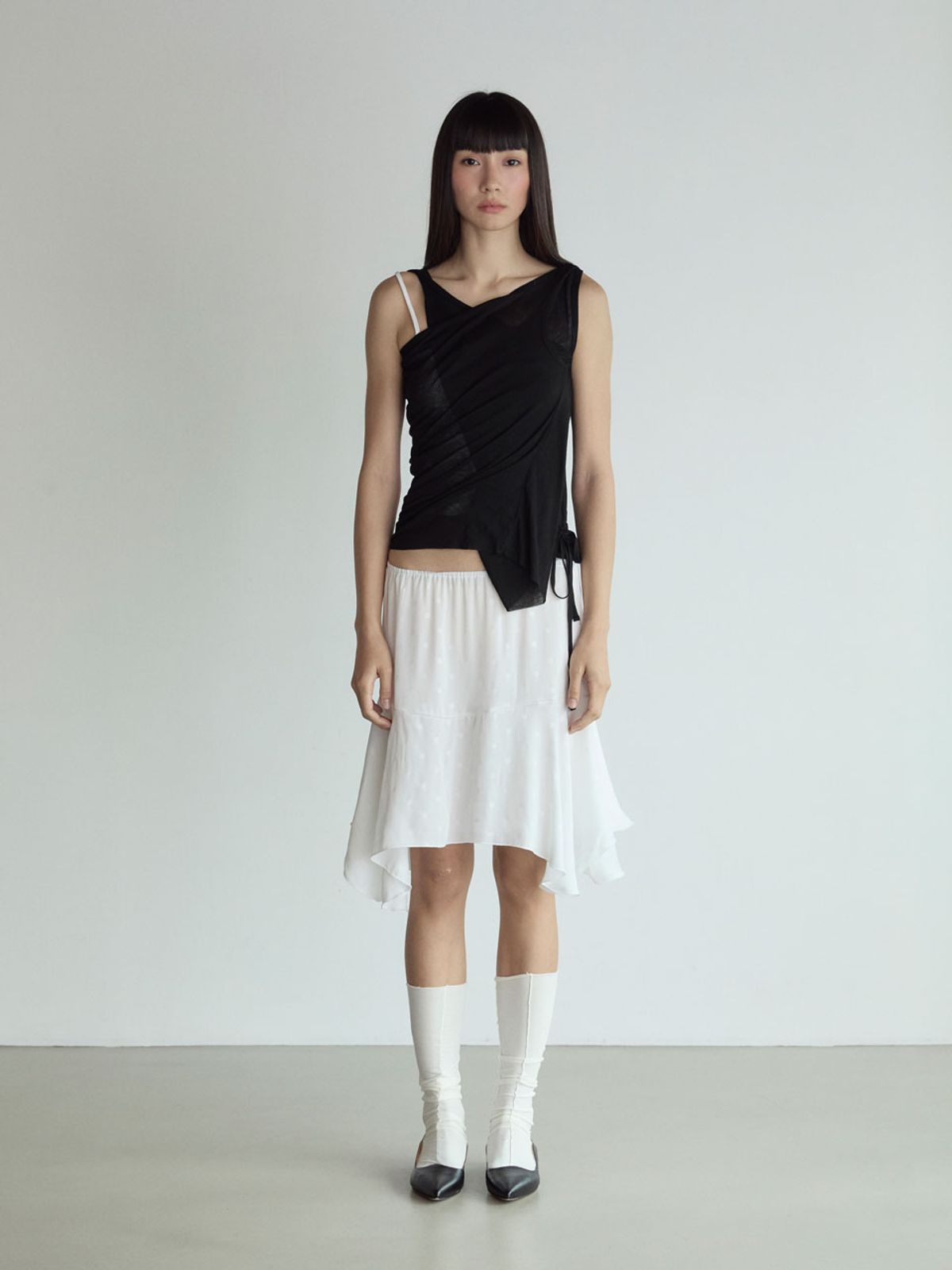 비수스(VISUS) Layered Sleeveless Top_black