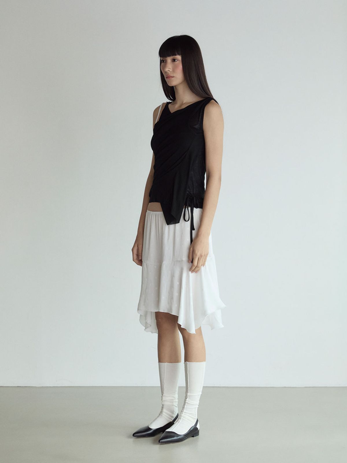비수스(VISUS) Layered Sleeveless Top_black