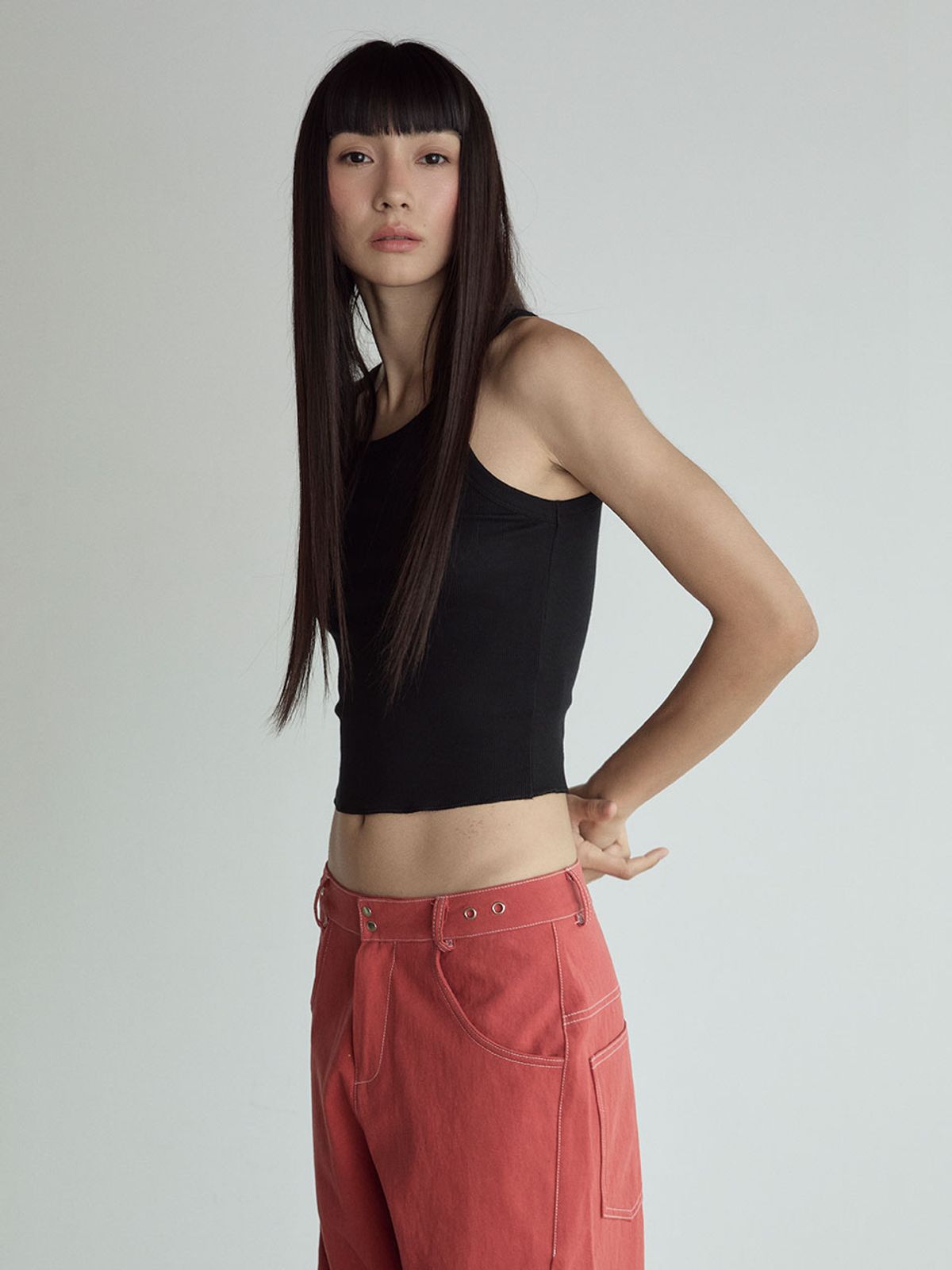 비수스(VISUS) Cotton Sleeveless Top_Black