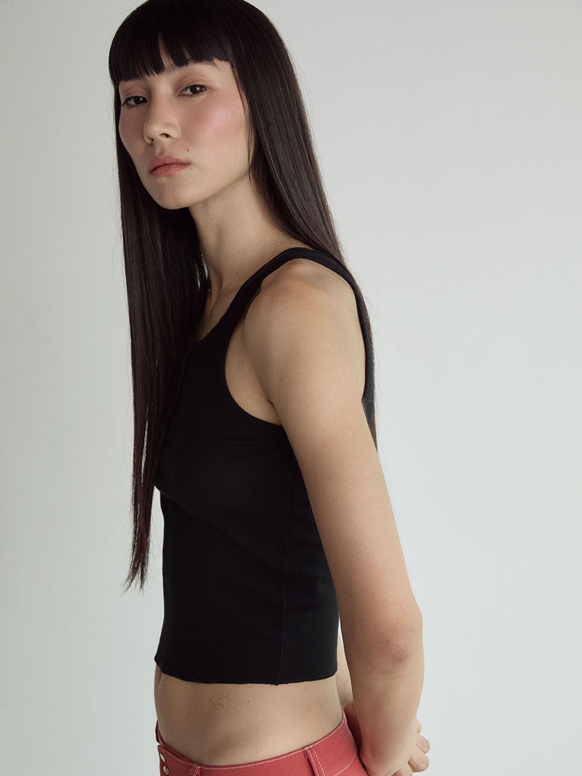 비수스(VISUS) Cotton Sleeveless Top_Black