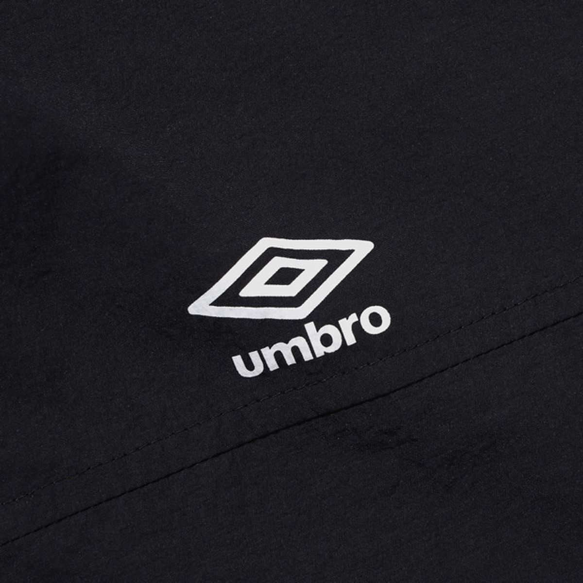 엄브로(UMBRO) 썬샤워 솔리드 우먼스 후드 아노락 블랙(UQ322CWT71)