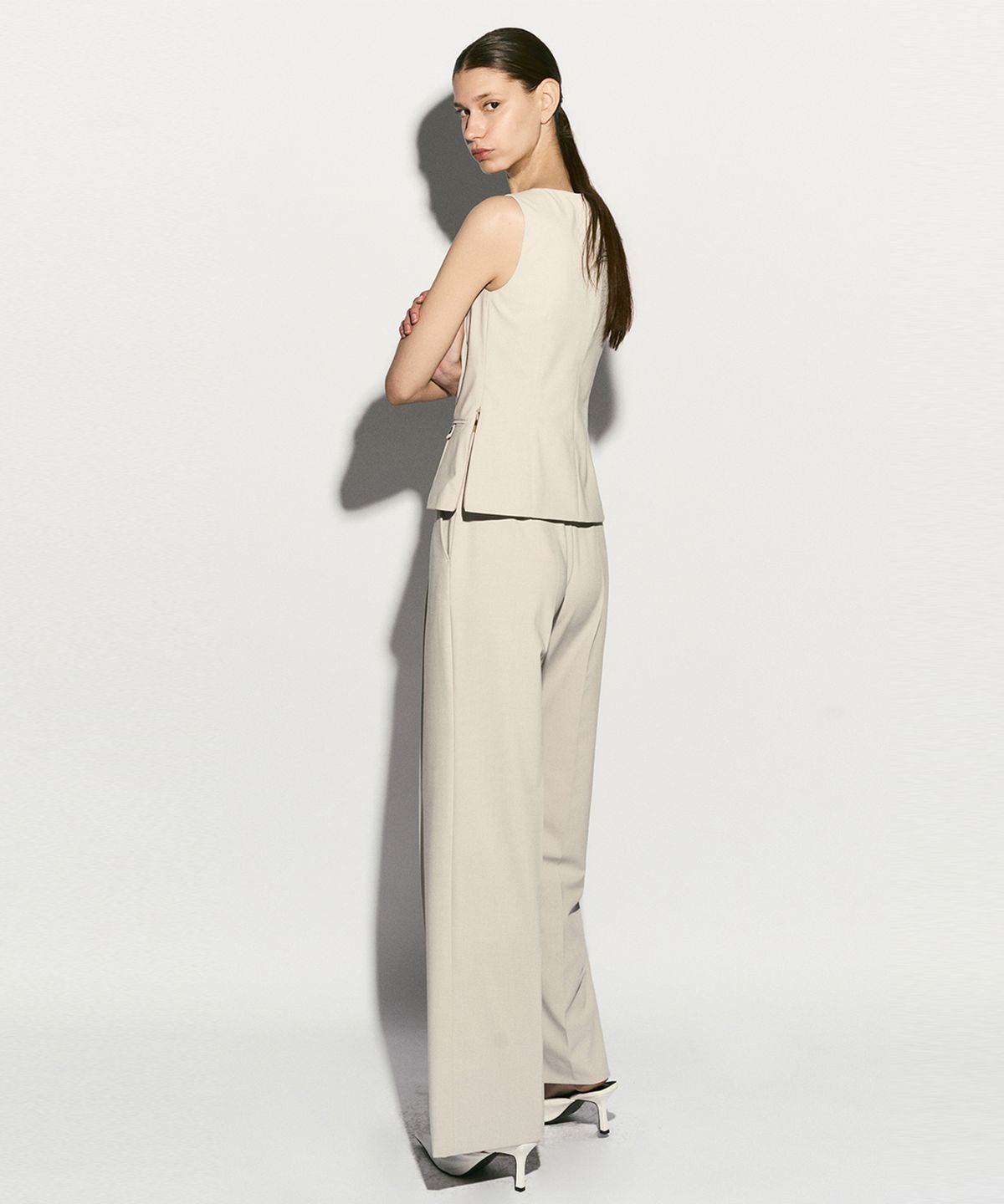 리이(RE RHEE) PINTUCK WIDE PANTS
